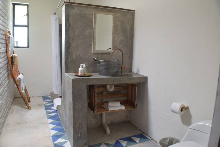 Room 43 of 61