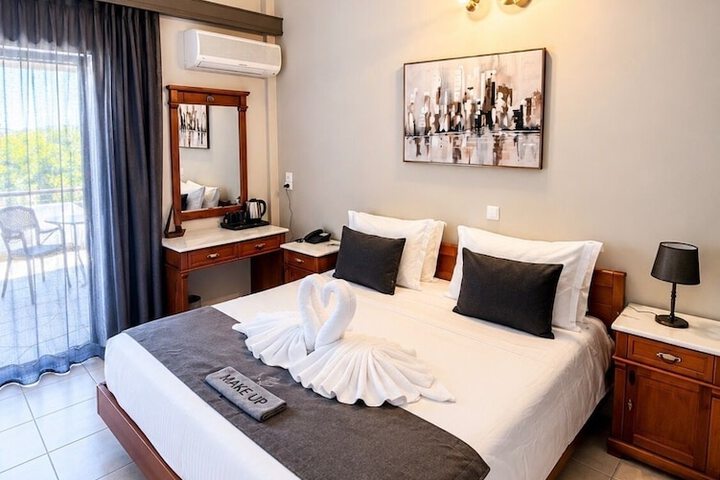 Room 3 of 14