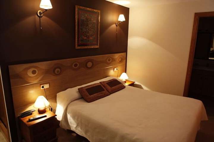 Room 40 of 77