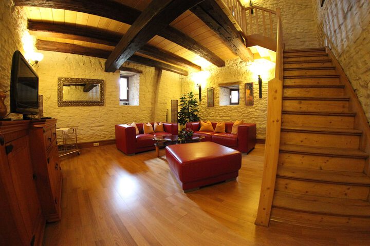 Room 7 of 23
