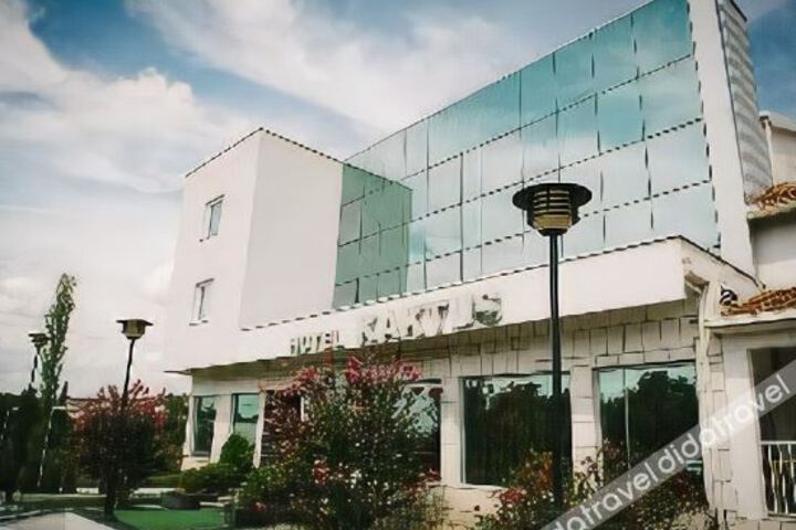 Hotel 2 of 32