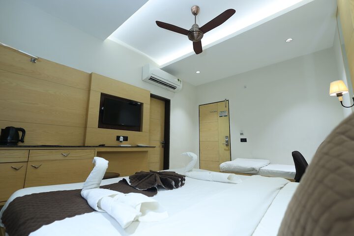 Room 19 of 136