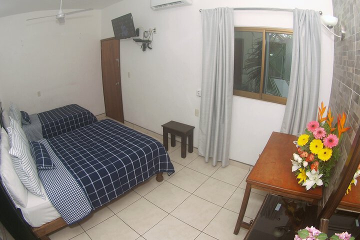 Room 13 of 29