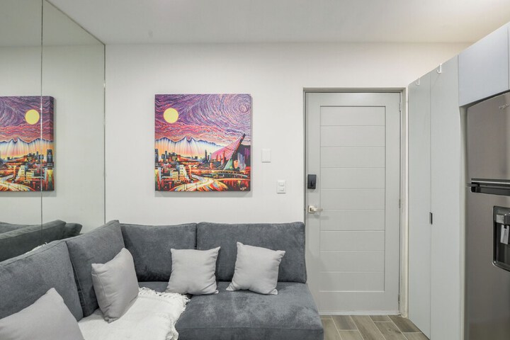 Room 72 of 122