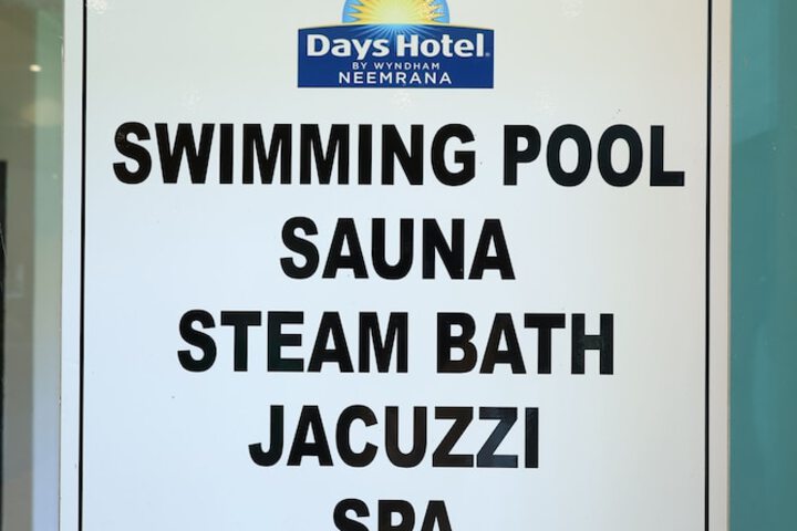 Pool Hotel