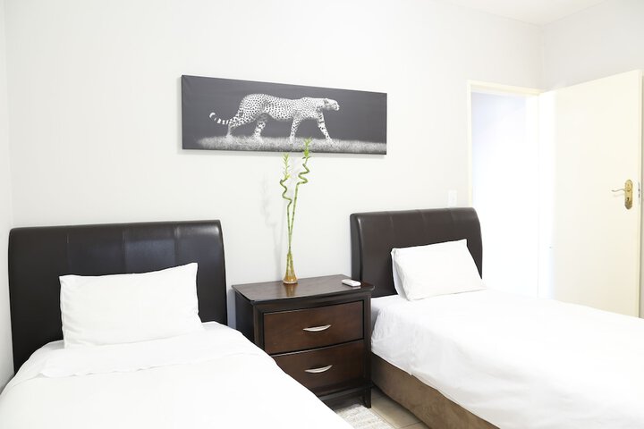 Room 12 of 40