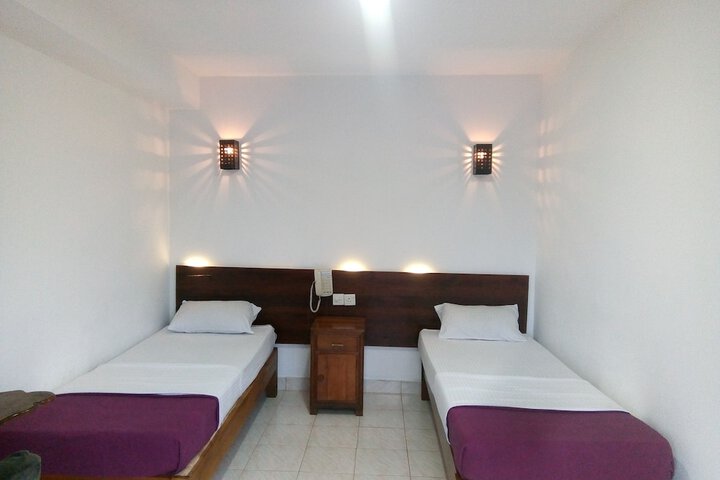 Room 25 of 51