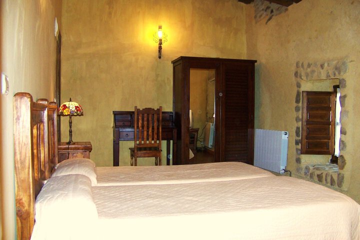 Room 3 of 46
