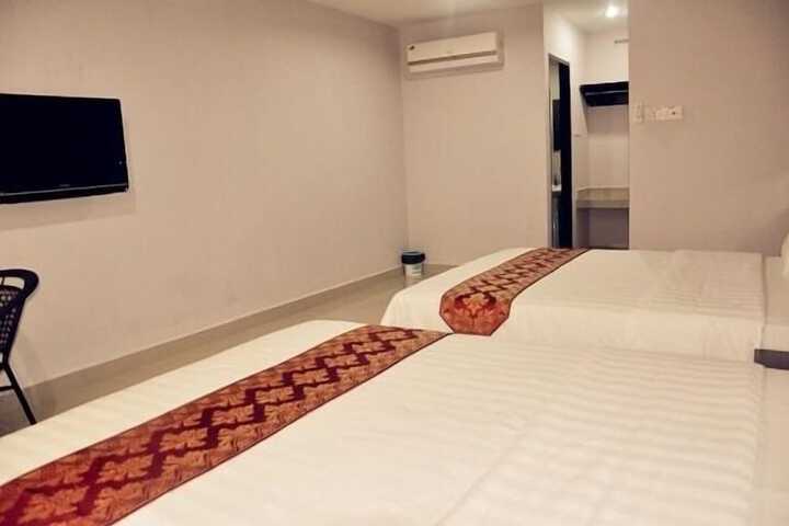 Room 7 of 15