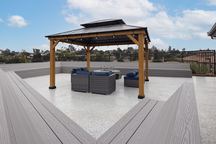 Hotel Interior 52 of 77