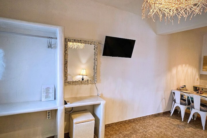 Room 53 of 278