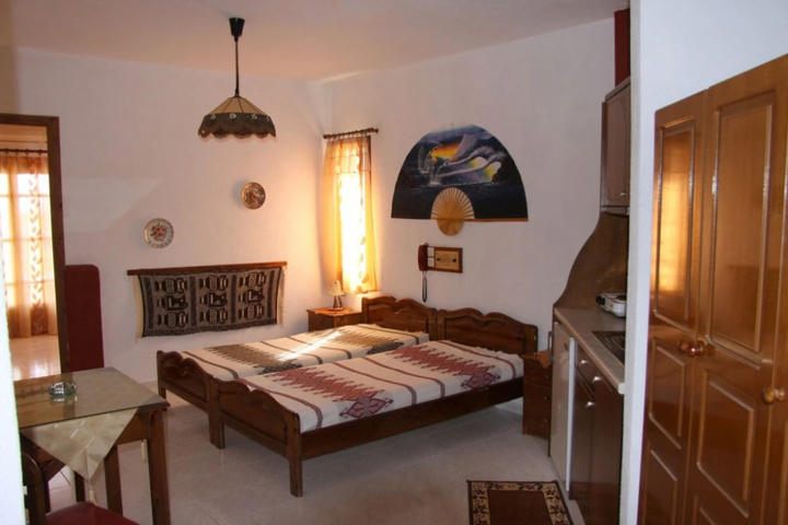 Room 3 of 11