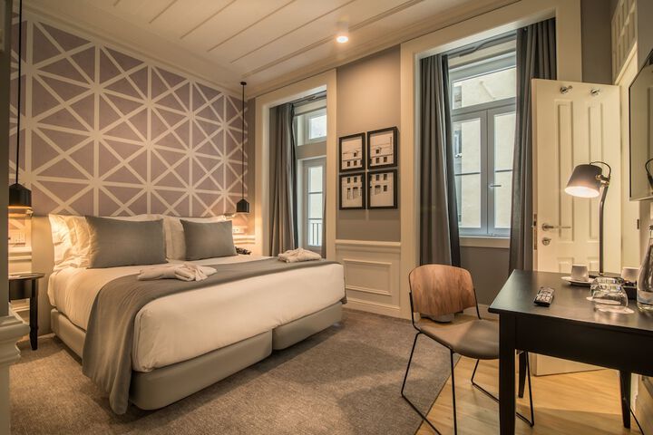 Room 22 of 77