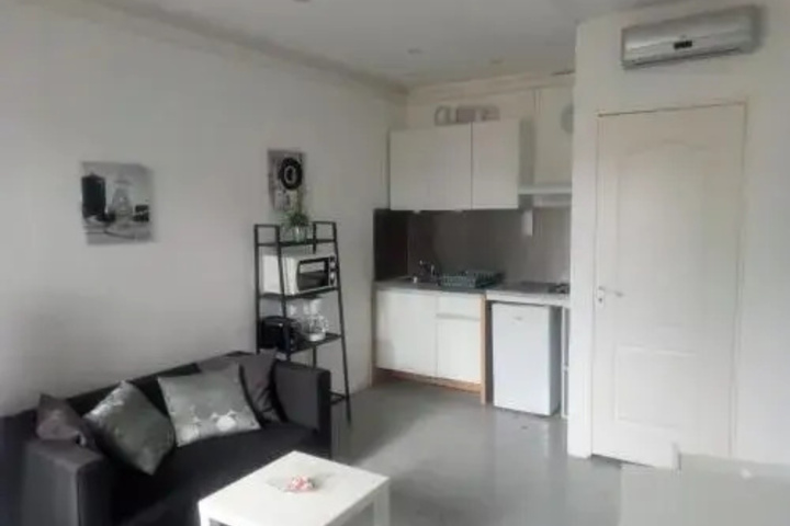 Room 12 of 12