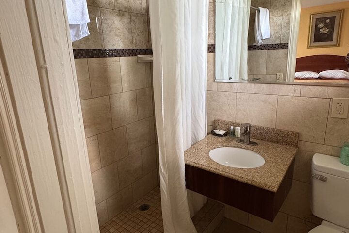 Room 15 of 21