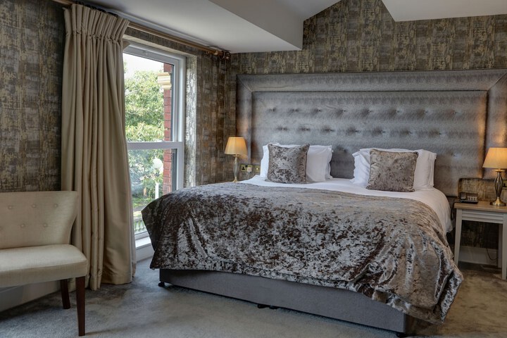 Room 21 of 77