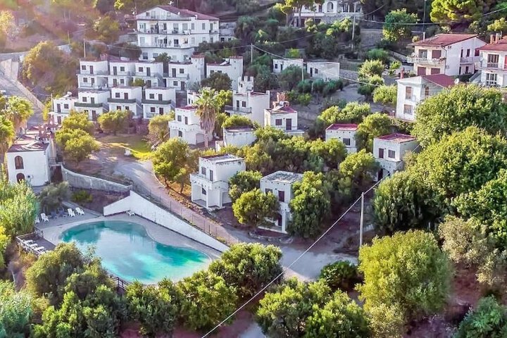 Hydra Club Hotel & Village