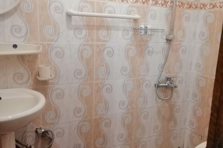 Room 16 of 20