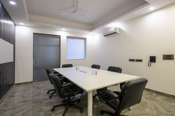 Business Center 49 of 59
