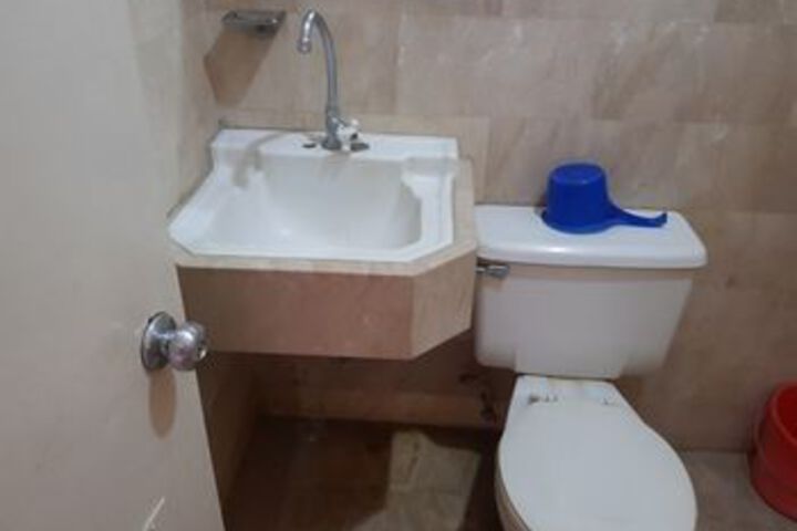 Room 2 of 26