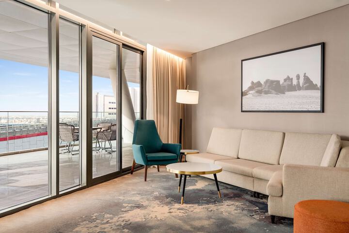 Room 83 of 260