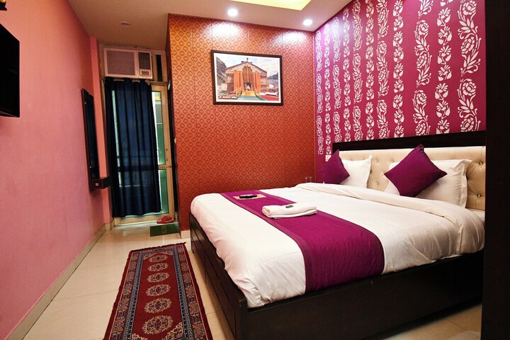Room 25 of 50