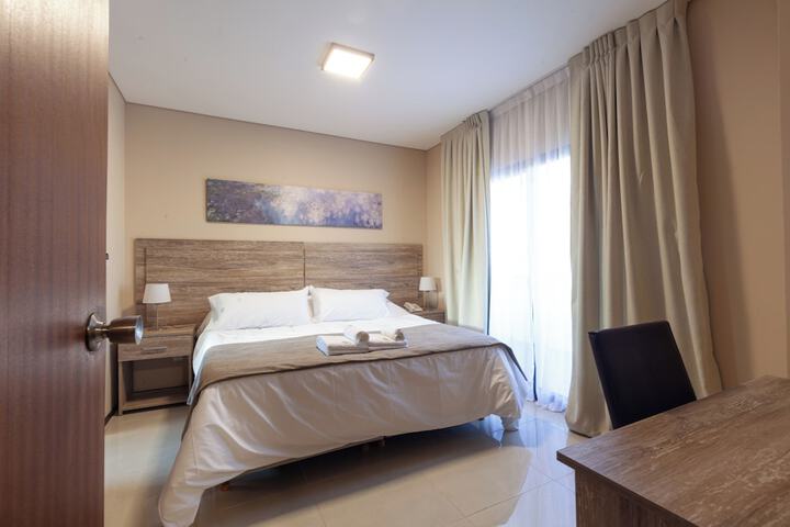 Room 6 of 33