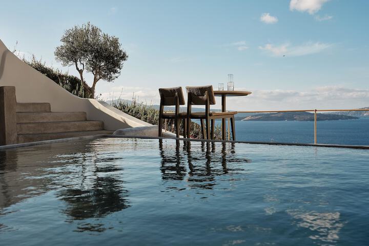 Pool 67 of 142
