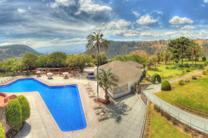 Pool 56 of 86