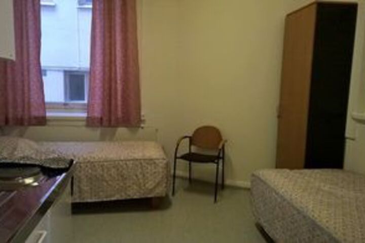 Room 11 of 14