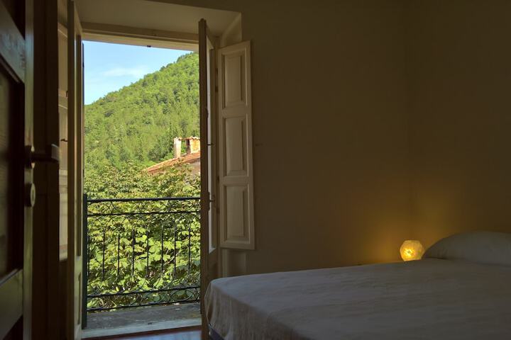 Room 14 of 17