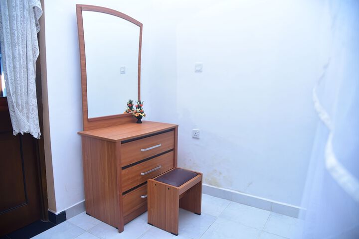 Room 7 of 57
