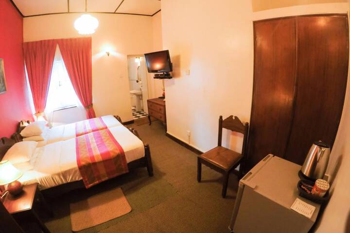 Room 18 of 39