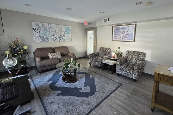 Entrance & Lobby