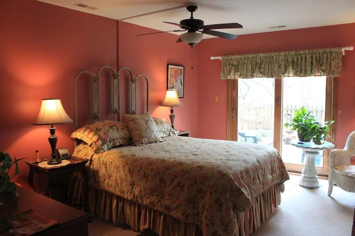 guest_rooms