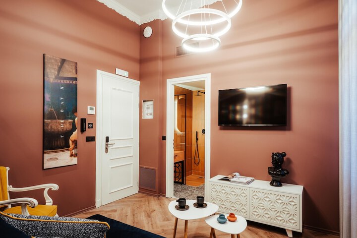 Room 17 of 89