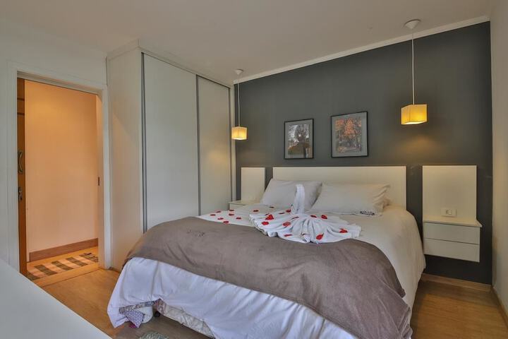 Room 16 of 68