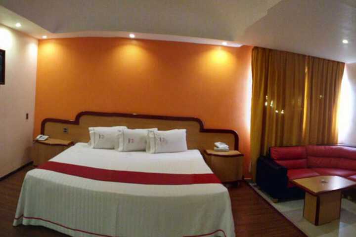 Room 4 of 23