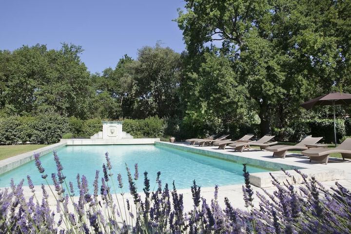 Pool 64 of 110