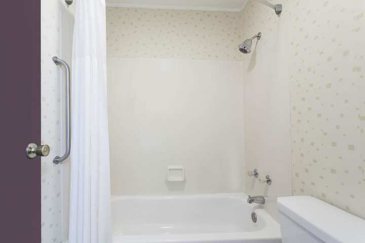2 Double Beds Accessible Room (7 of 9)