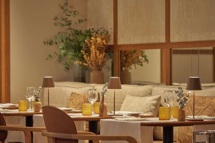 Dining 29 of 62