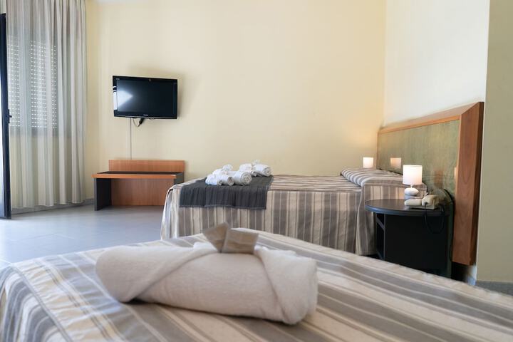 Room 10 of 23