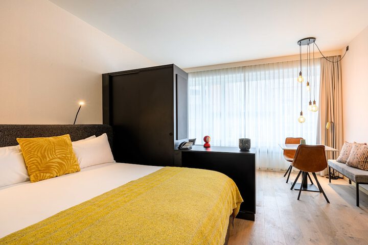 Room 14 of 60