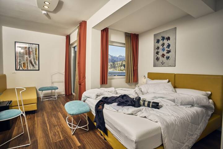 Room 26 of 123