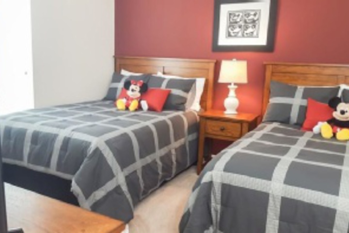 Room 34 of 276