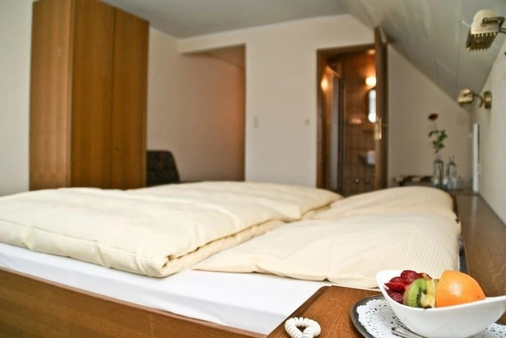 guest_rooms