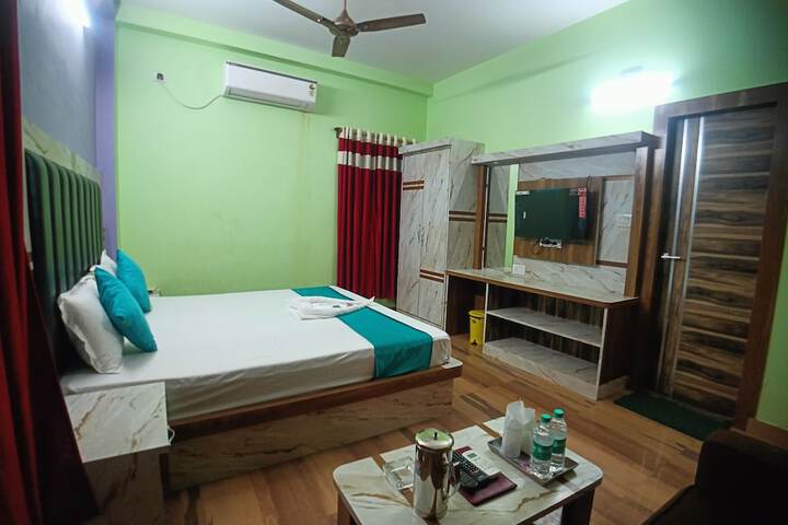Room 27 of 60