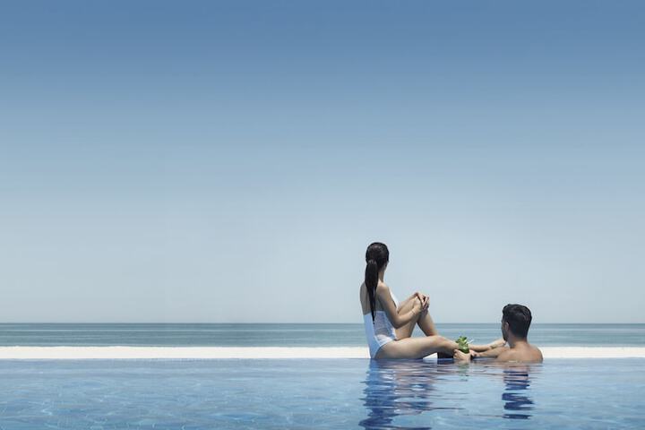 Pools & Facilities