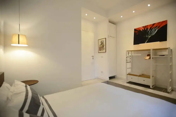 Room 2 of 15