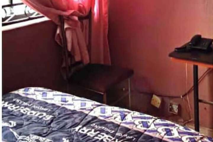 Room 5 of 27